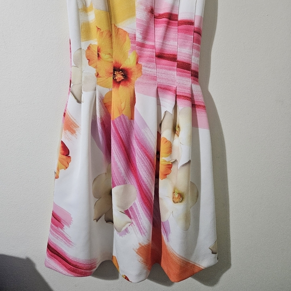 Calvin Klein Floral Scuba Dress - Picture 6 of 6